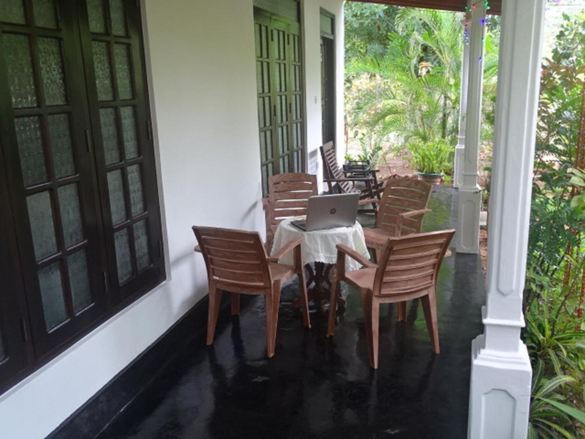 Lovely Lodge สิกิริยา ภายนอก รูปภาพ